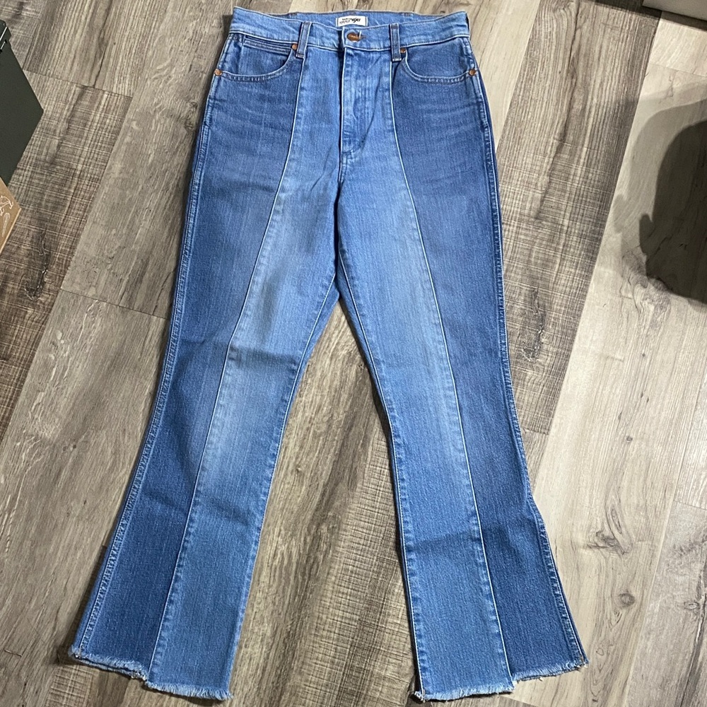 Wrangler Wrock High Rise Kick Flare Crop Ankle Jean NWOT